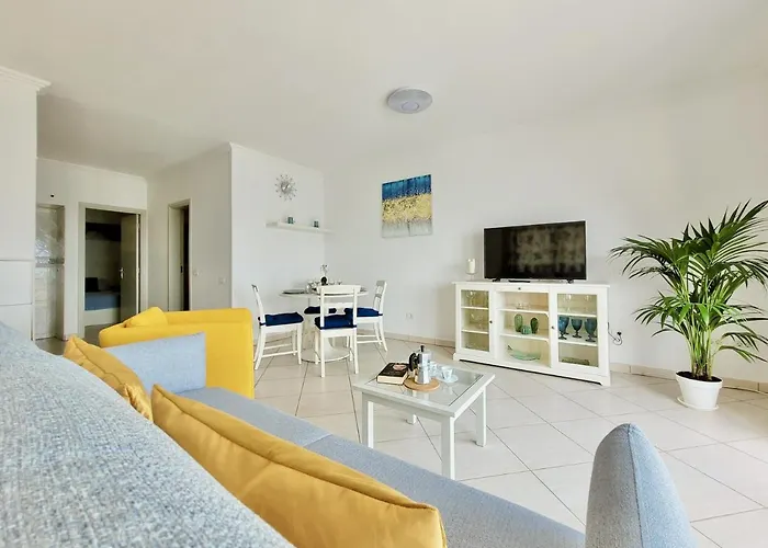 Apartment Blue Coast Bellavista *