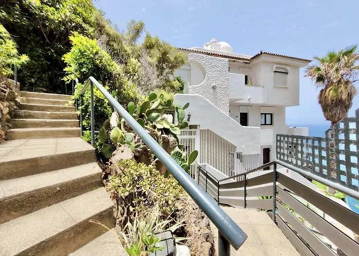 Blue Coast Bellavista Apartment